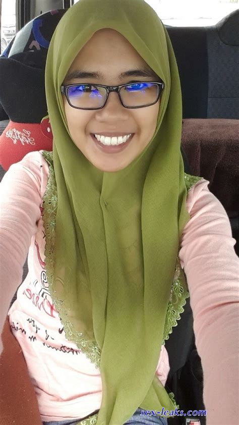 Indonesia Jilbab Porn Videos & Sex Movies .